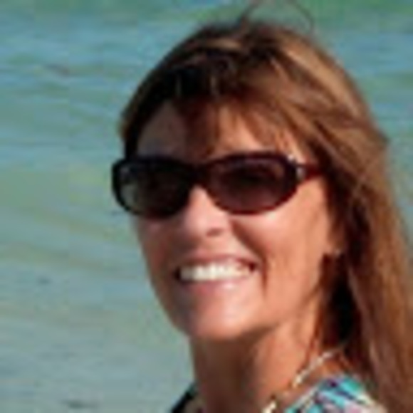 Meet your Posher, Pamela - Picture 1 of 1